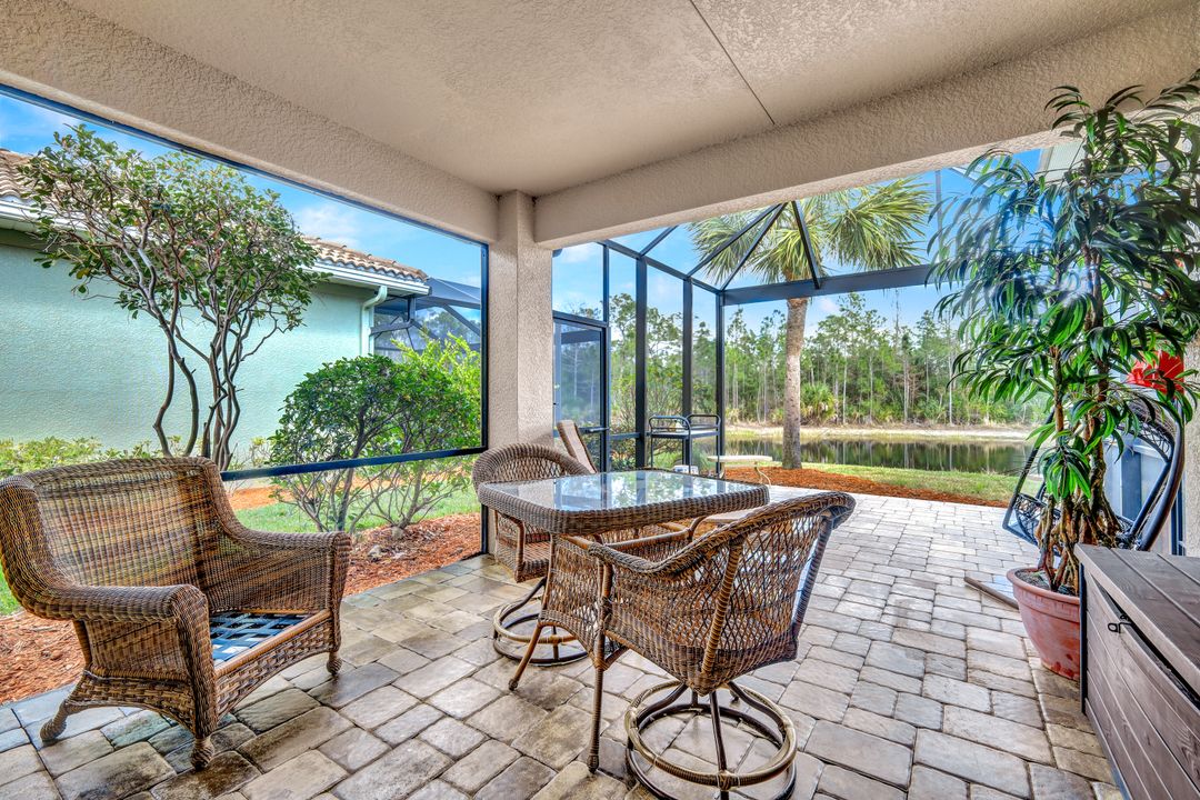 9359 Trieste Dr, Fort Myers, FL 33913