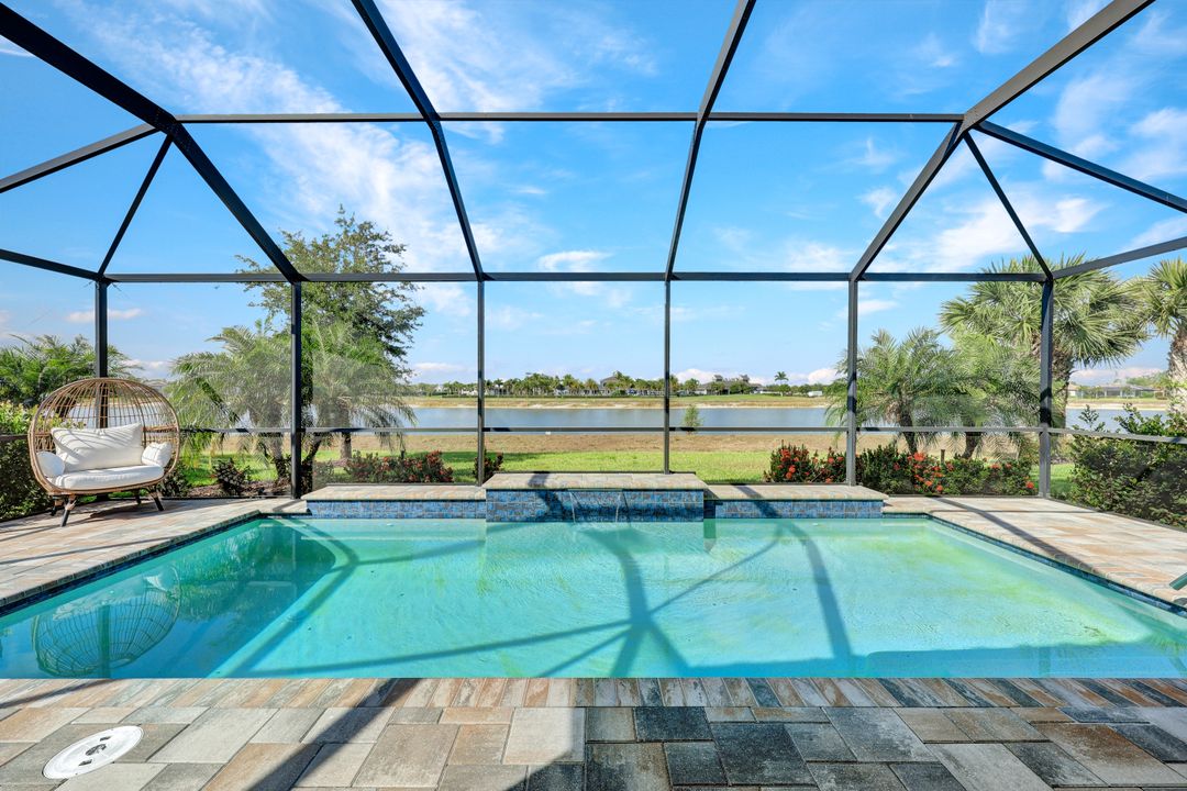 19572 Utopia Ln, Estero, FL 33913