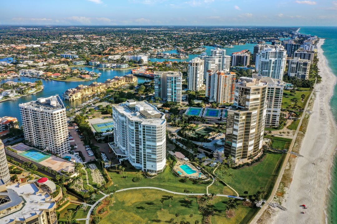 4401 Gulf Shore Blvd N, Naples, FL 34103