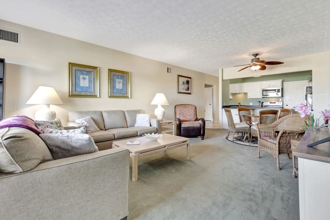 60 W Pelican St #401, Naples, FL 34113