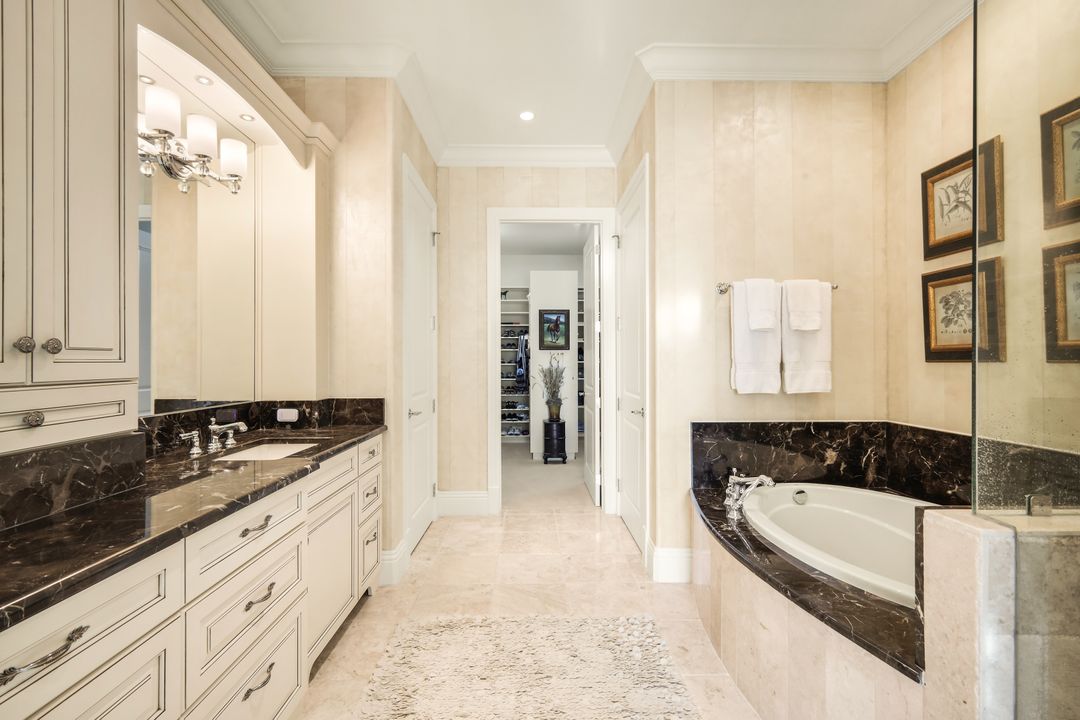 12014 Covent Garden Ct #202, Naples, FL 34120