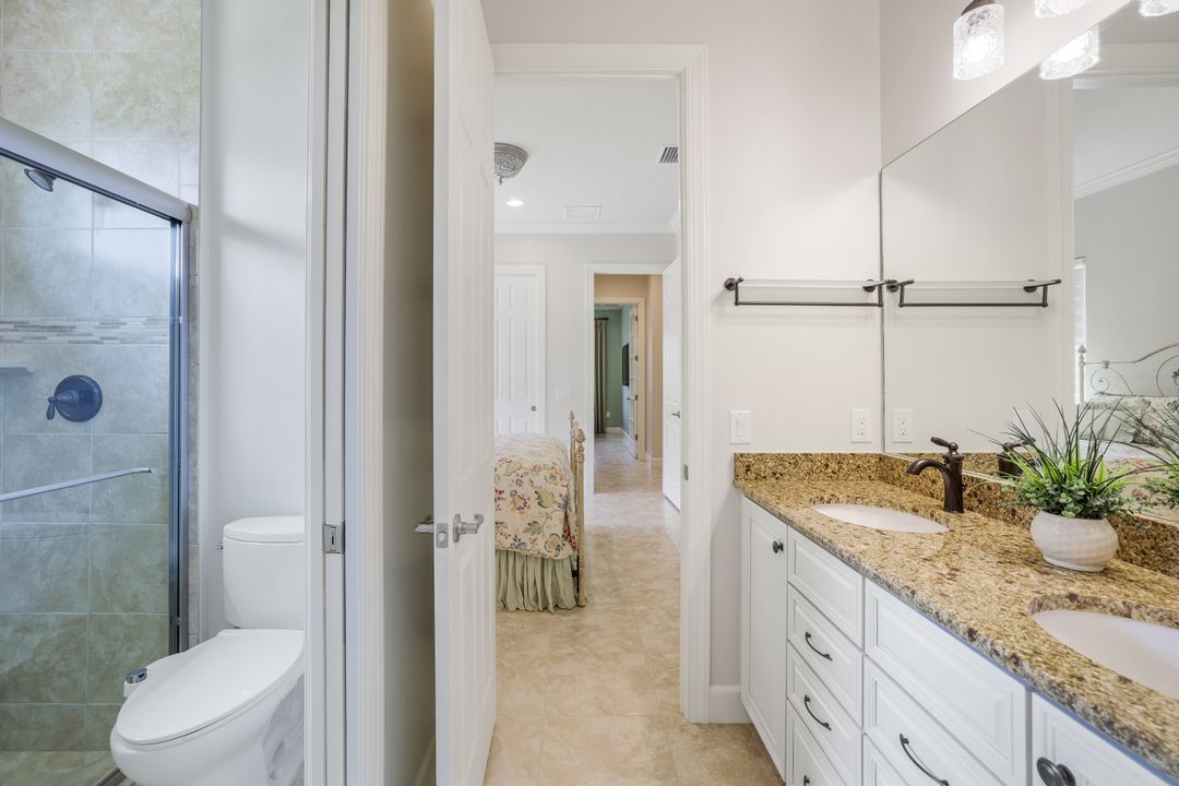 9266 Quarry Dr, Naples, FL 34120