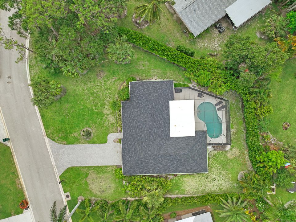 9949 Winchester Wood, Naples, FL 34109
