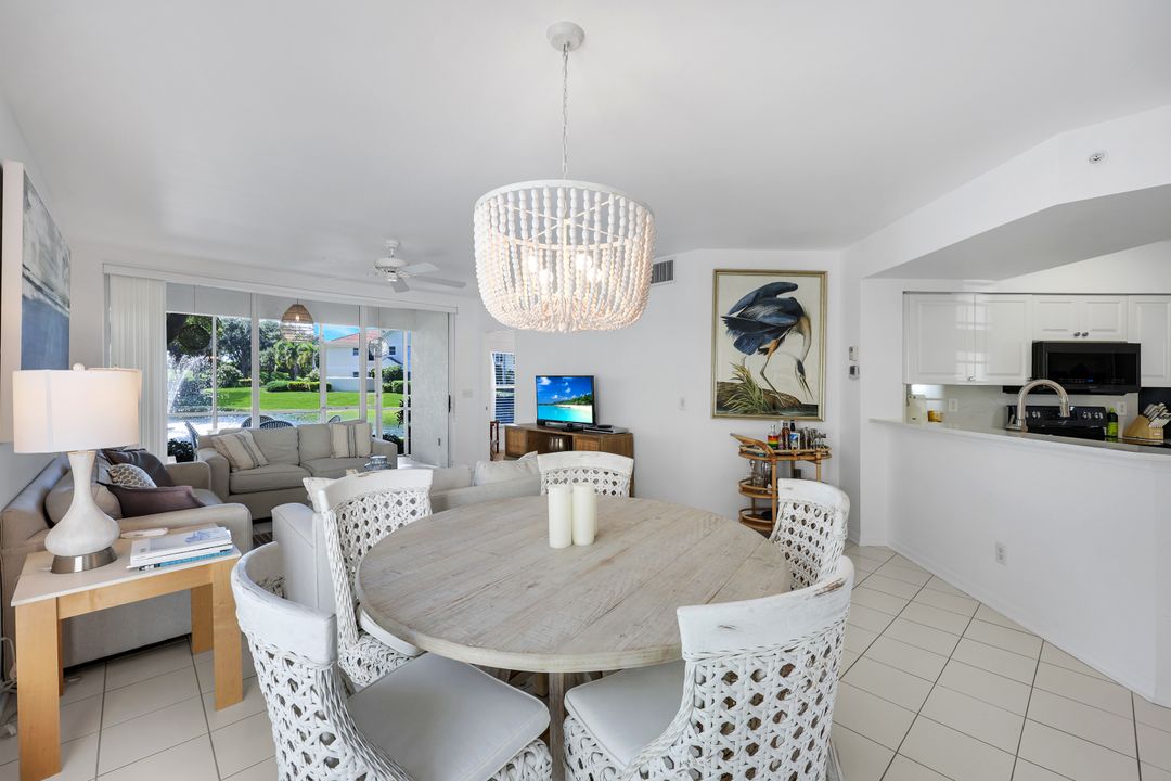 5045 Cedar Springs Dr #101, Naples, FL 34110