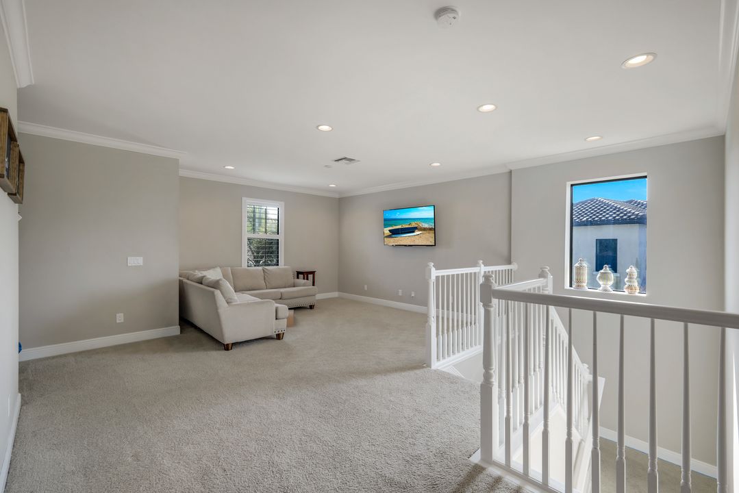 4665 Abaca Cir, Naples, FL 34119