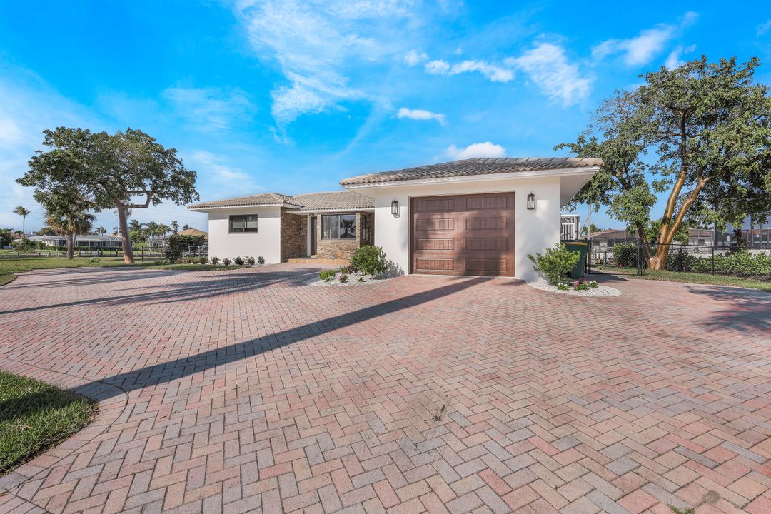 821 Apple Ct, Marco Island, FL 34145