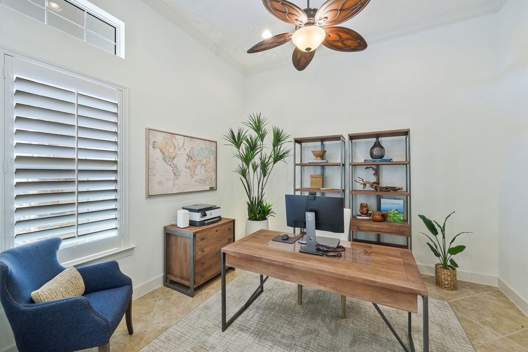 9298 Quarry Dr, Naples, FL 34120