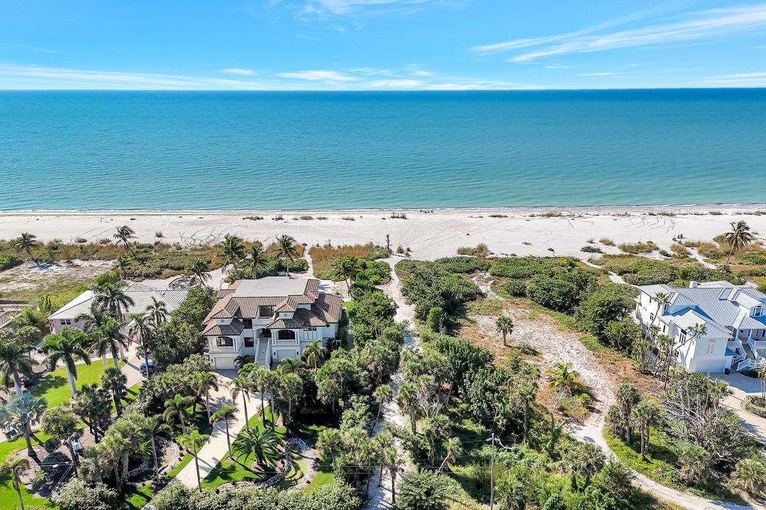1044 Fish Crow Rd, Sanibel, FL 33957