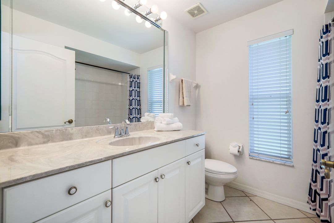 5110 Brixton Ct, Naples, FL 34104