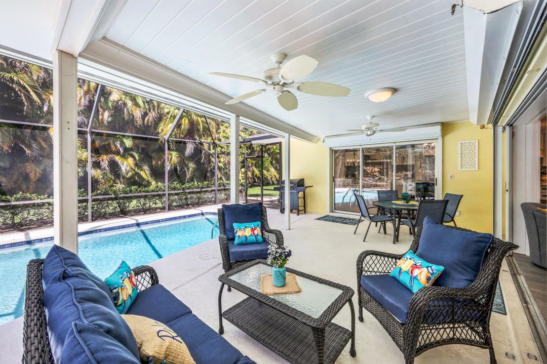 723 Willowhead Dr, Naples, FL 34103