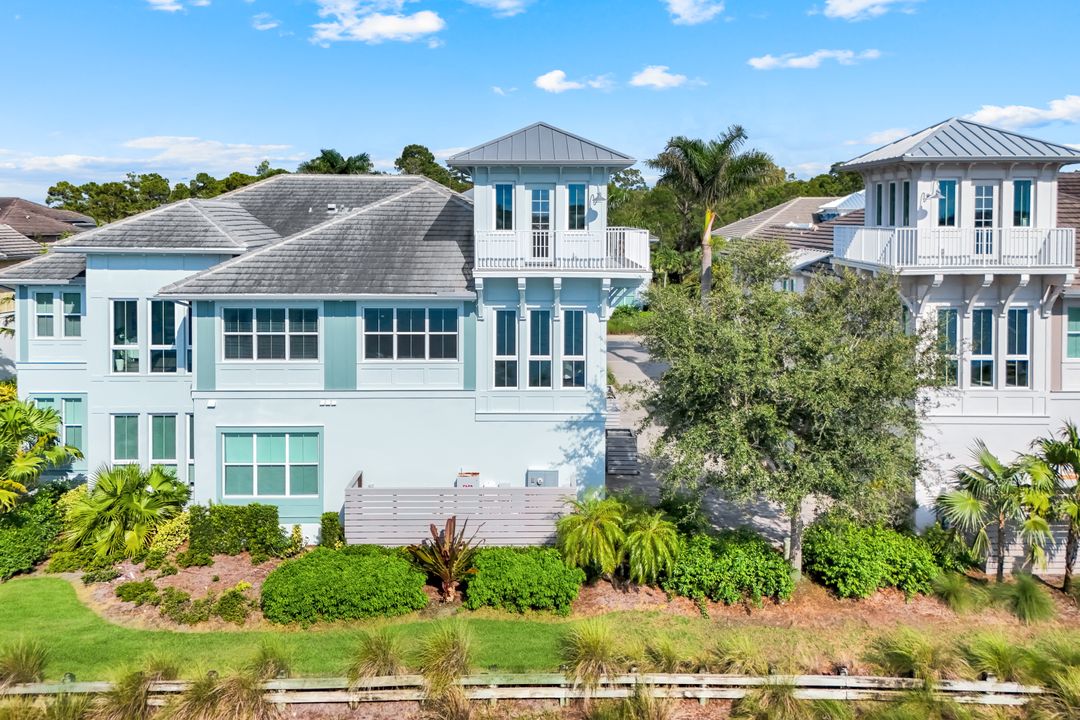 6541 Dominica Dr #201, Naples, FL 34113