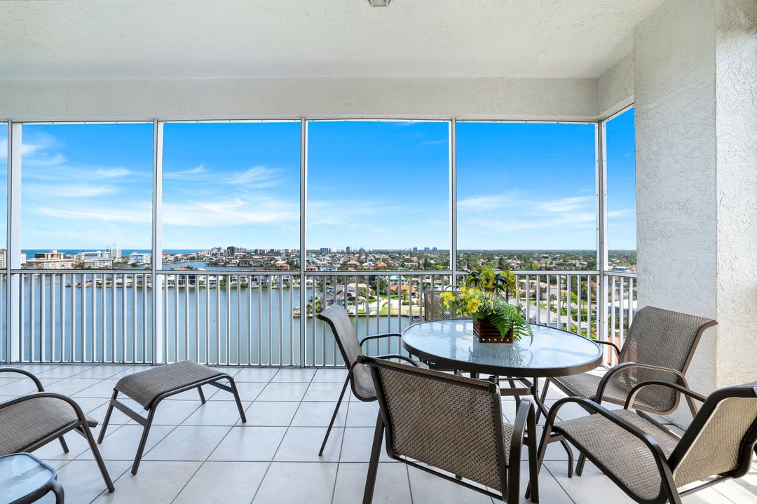 410 Flagship Dr #1206, Naples, FL 34108
