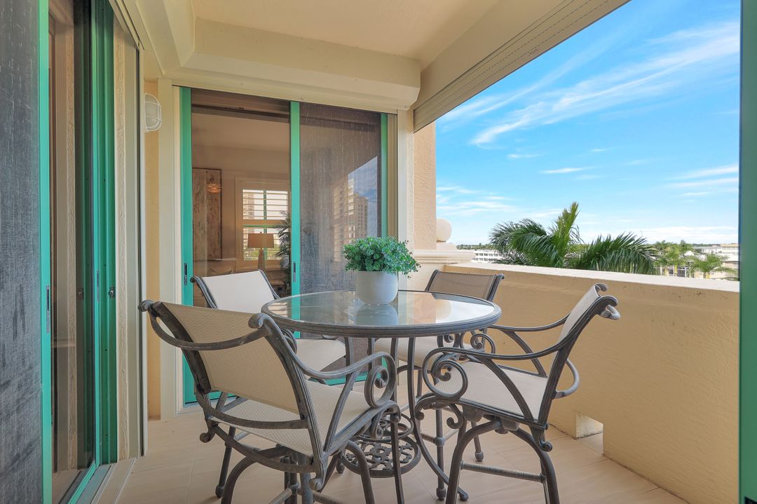 930 Cape Marco Dr #506, Marco Island, FL 34145