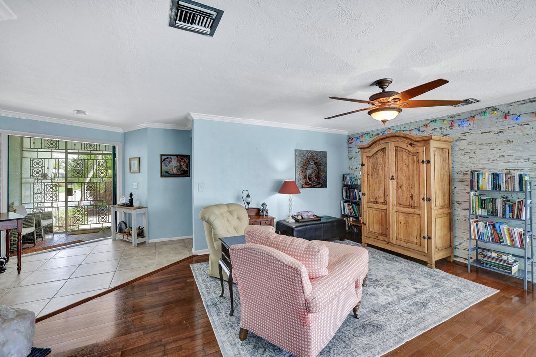 208 Baltusrol Dr, Naples, FL 34113