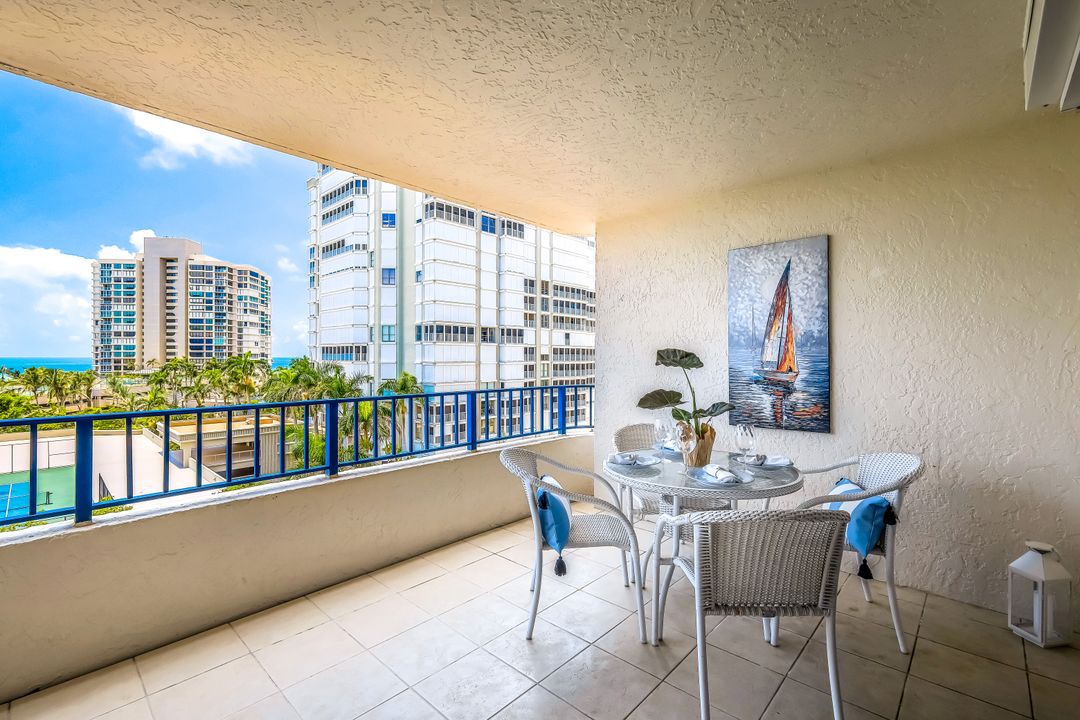 4451 Gulf Shore Blvd N #703, Naples, FL 34103