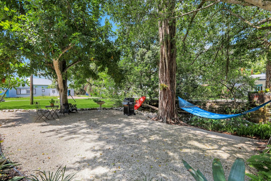 27292 East Dr, Bonita Springs, FL 34135