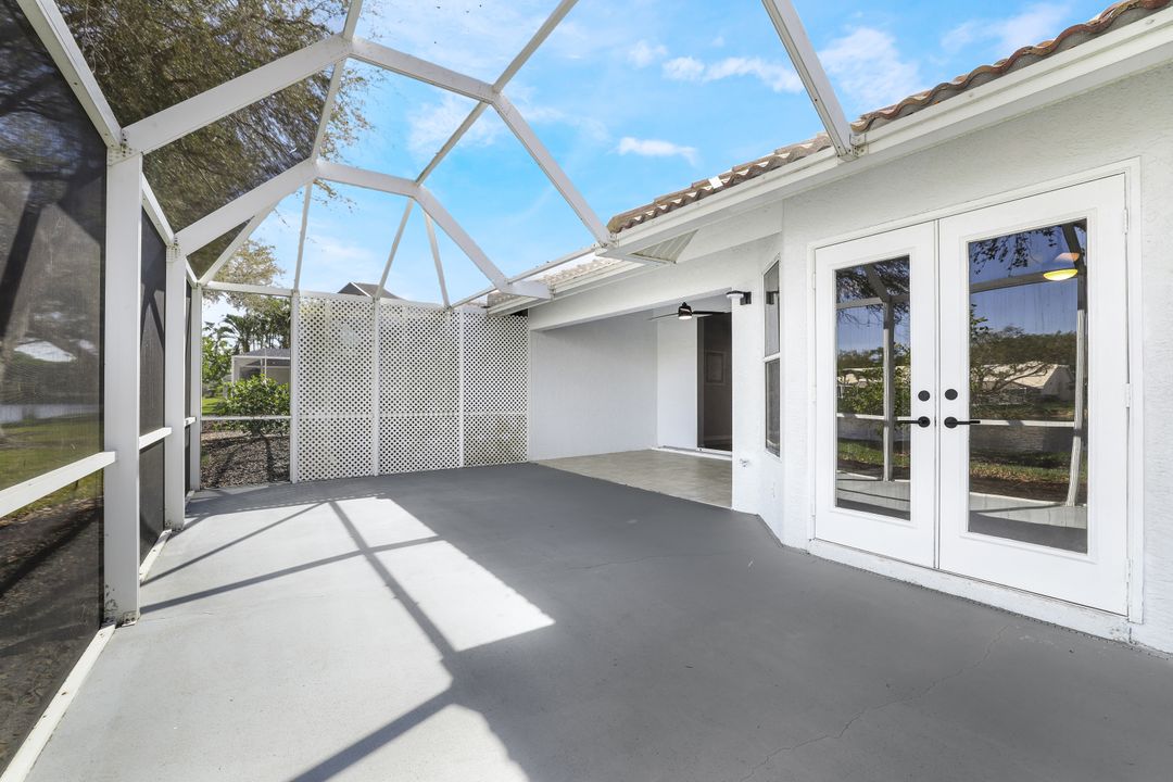 661 Captn Kate Ct, Naples, FL 34110