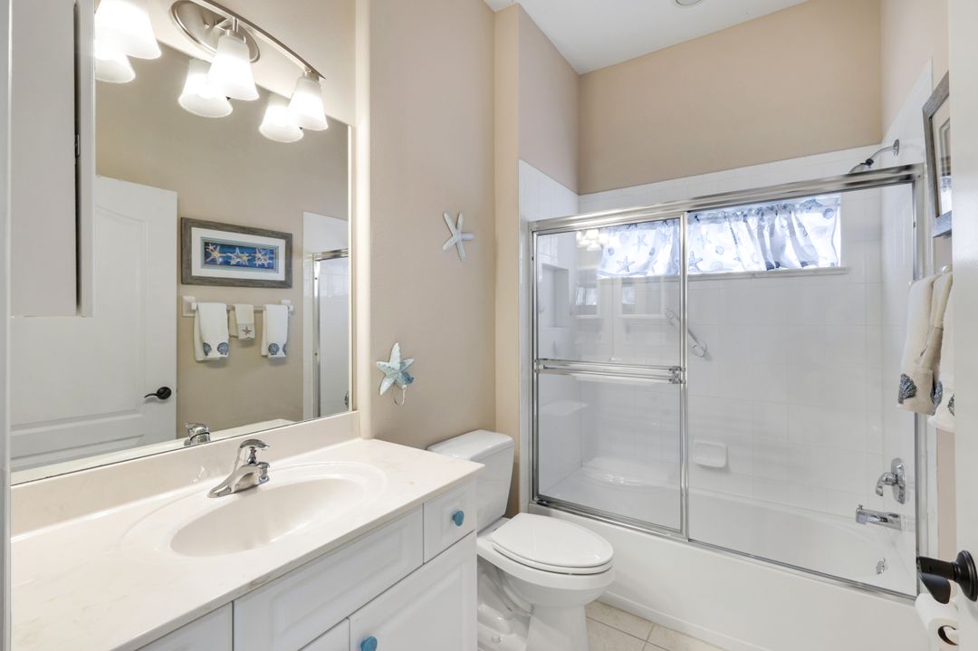 8683 Ibis Cove Cir, Naples, FL 34119