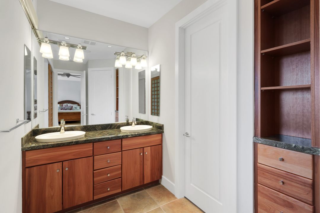 834 Hideaway Cir W, Marco Island, FL 34145
