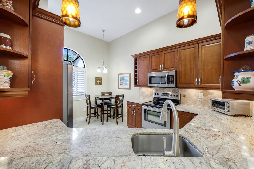 6555 Valen Way #G201, Naples, FL 34108