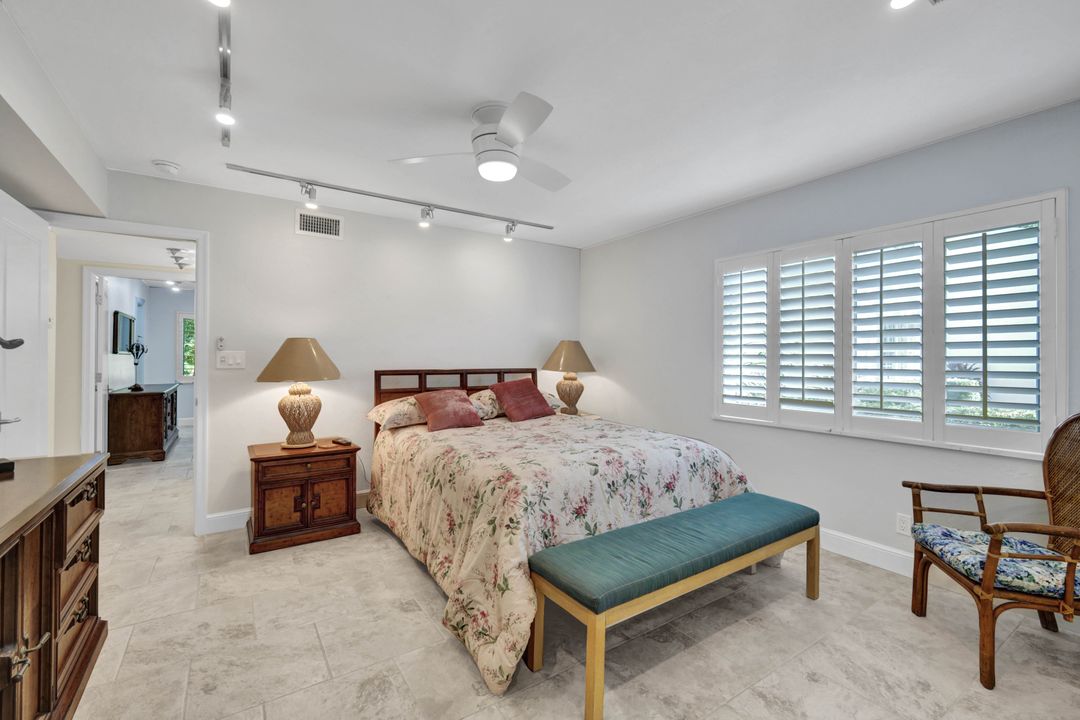 4772 West Blvd #E-102, Naples, FL 34103