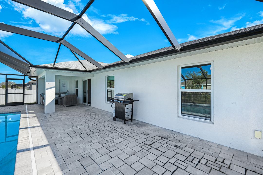 327 NW 23rd St, Cape Coral, FL 33993