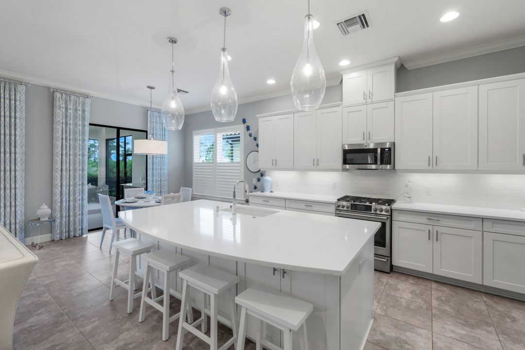 19747 Estero Pointe Ln, Fort Myers, FL 33908