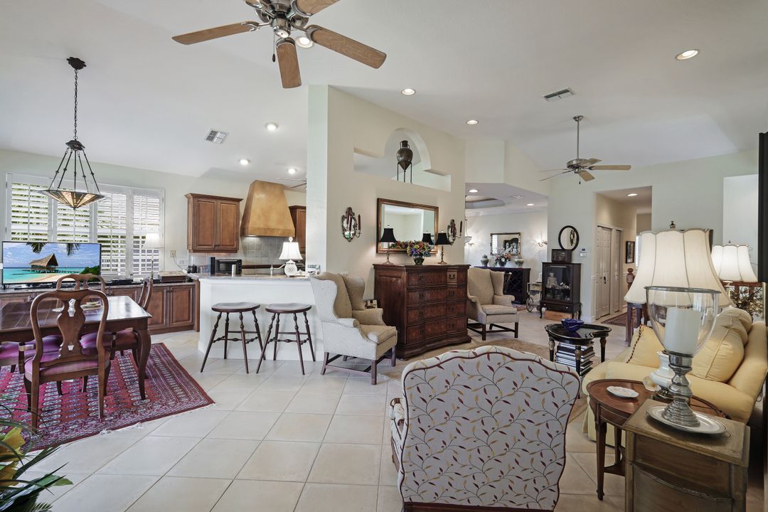 4051 Bayhead Dr #202, Bonita Springs, FL 34134