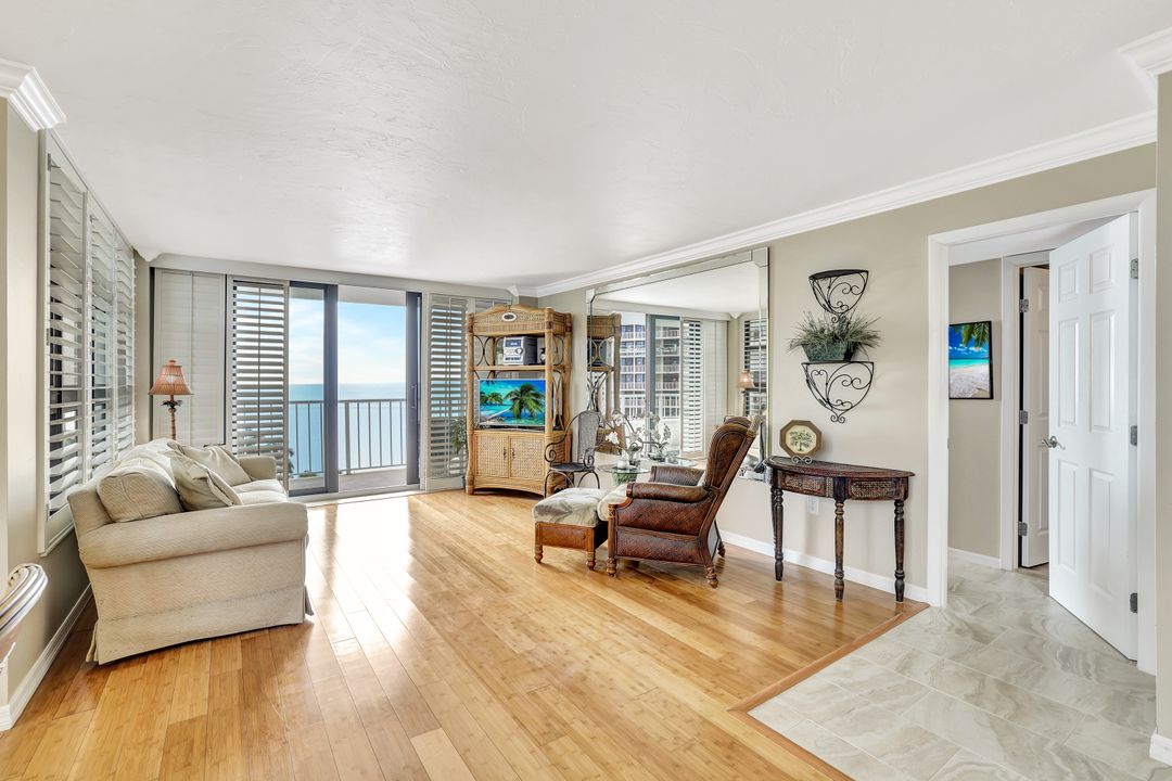 320 Seaview Ct #706, Marco Island, FL 34145