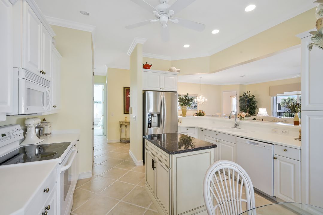 5025 Blauvelt Way #202, Naples, FL 34105