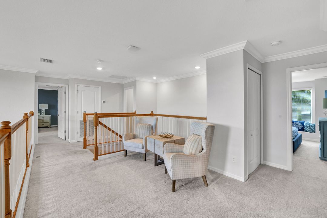 2369 Tangerine Ln, Naples, FL 34120