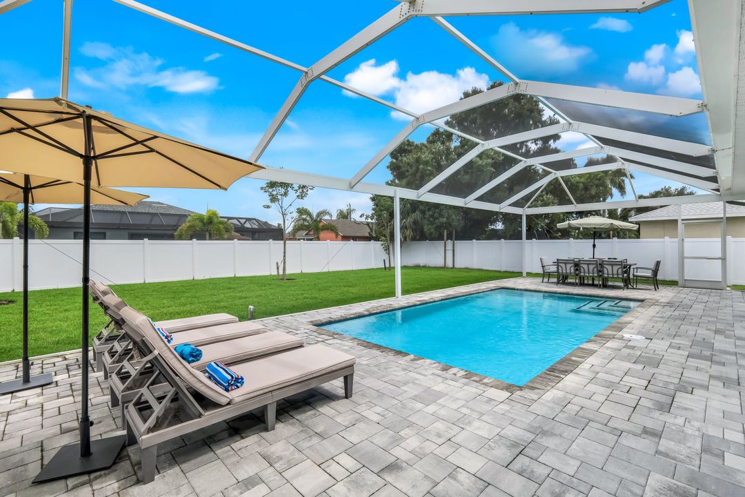 3821 SW 14th Pl, Cape Coral, FL 33914