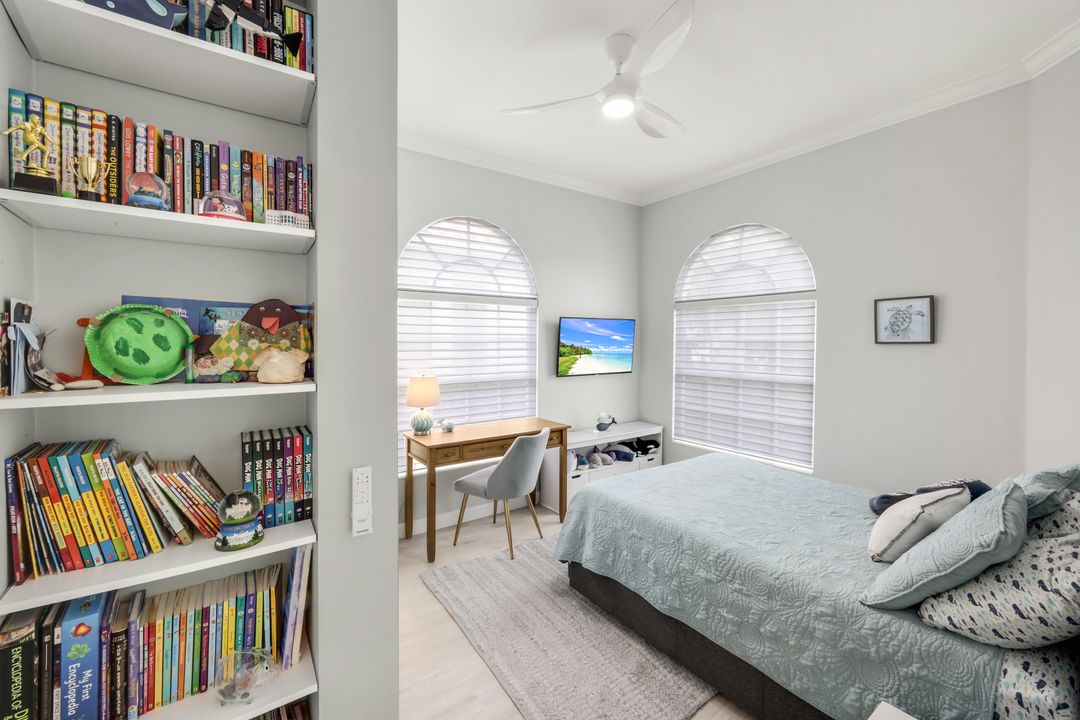 4453 Novato Ct, Naples, FL 34109