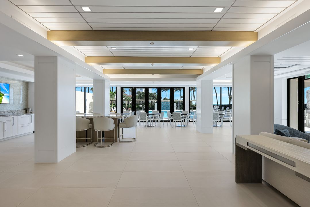 4001 Gulf Shore Blvd N #902, Naples, FL 34103