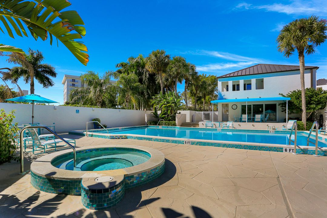 355 Park Shore Dr #1-134, Naples, FL 34103