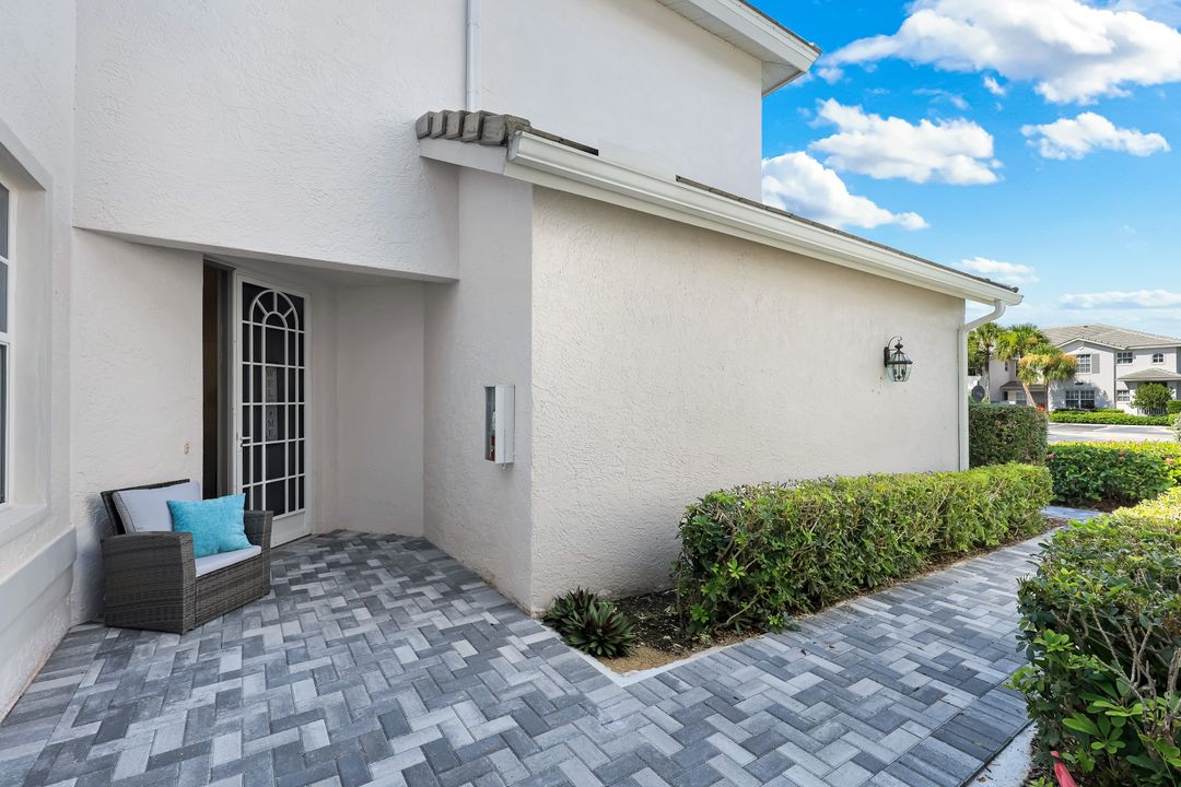 8310 Whisper Trace Way #102, Naples, FL 34114