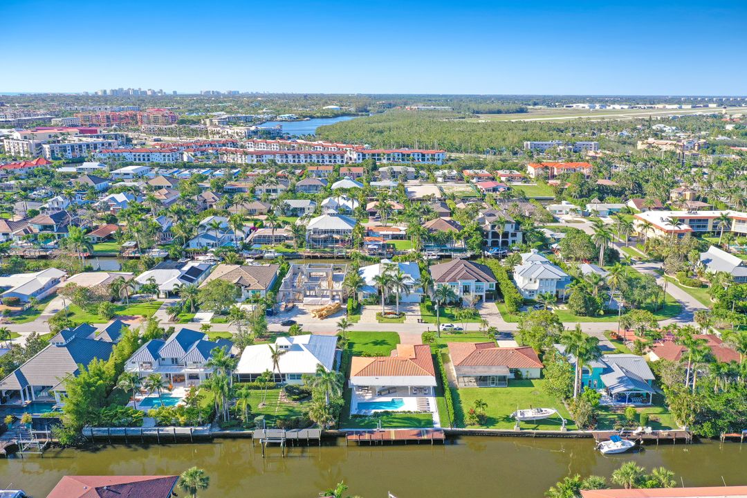 1522 Pelican Ave, Naples, FL 34102