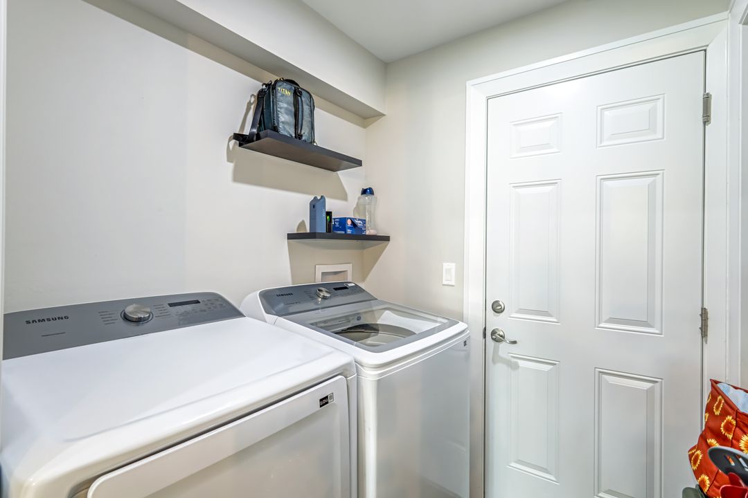 2806 22nd St W, Lehigh Acres, FL 33971