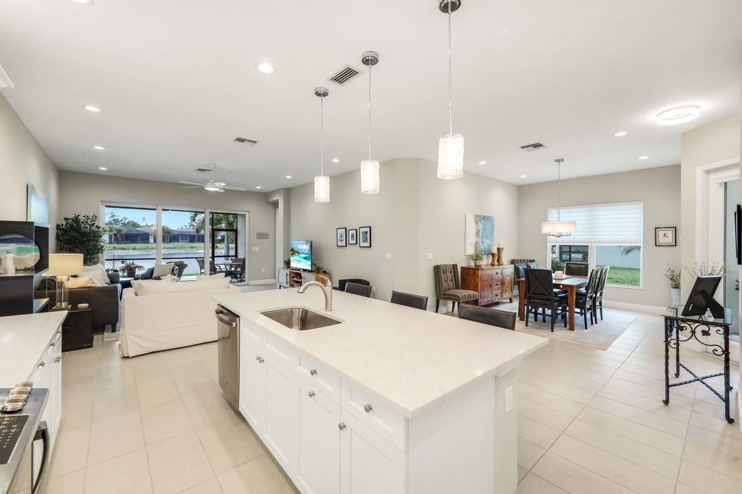 28558 Lobos Cir, Bonita Springs, FL 34135