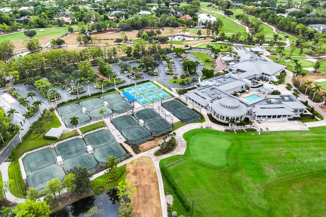 13024 Valewood Dr, Naples, FL 34119