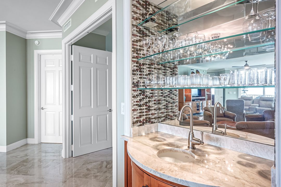 275 Indies Way #1603, Naples, FL 34110