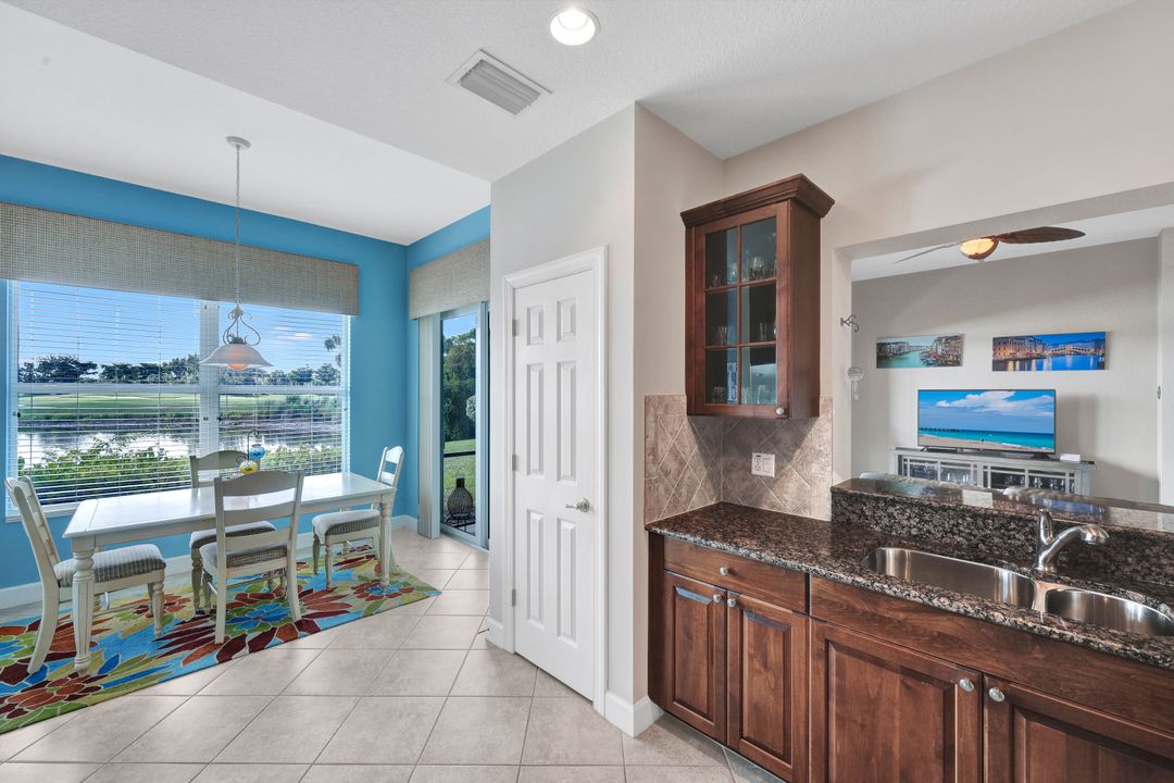 9213 Quartz Ln #101, Naples, FL 34120