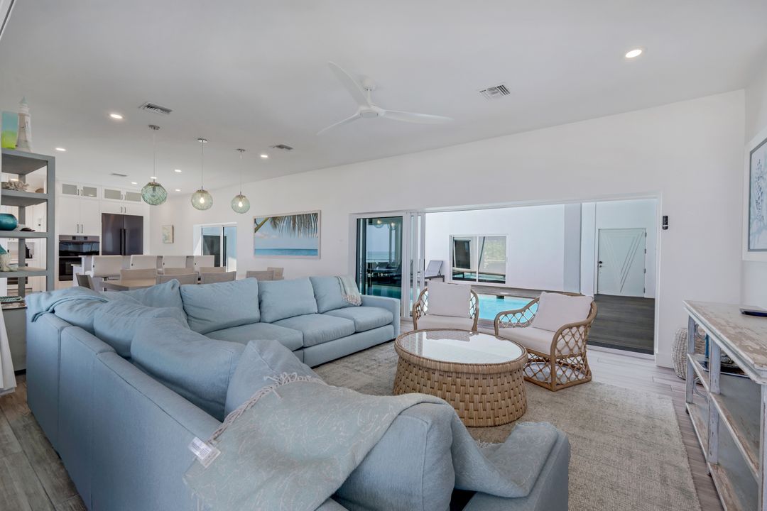 16500 Captiva Dr, Captiva, FL 33924