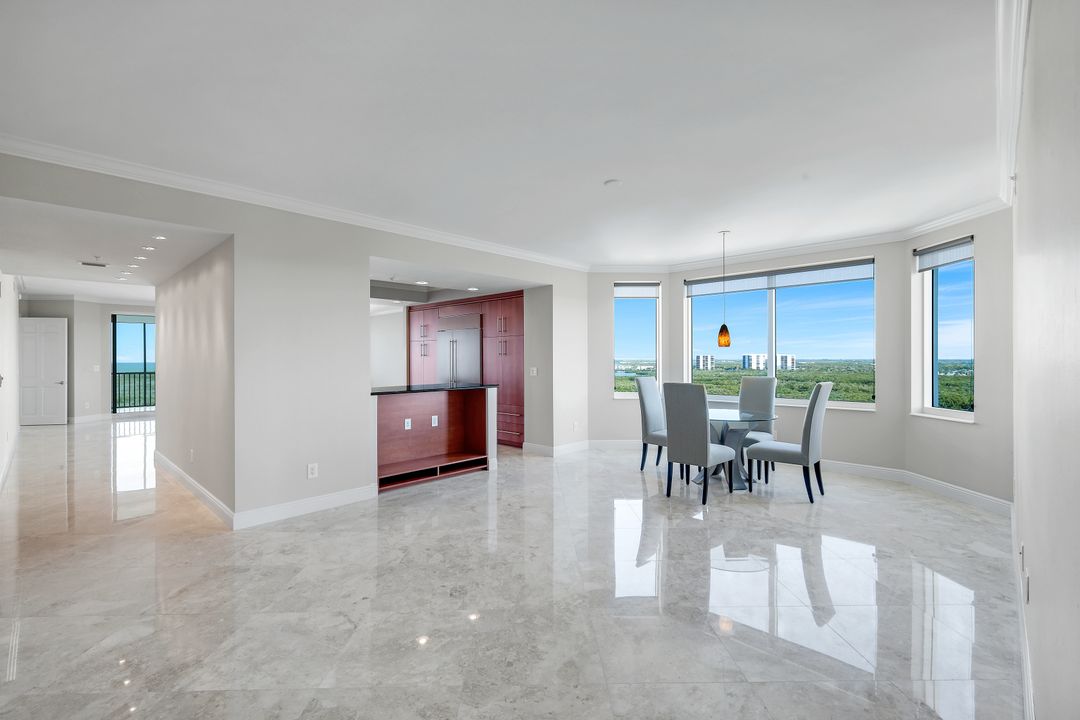 275 Indies Way #1606, Naples, FL 34110