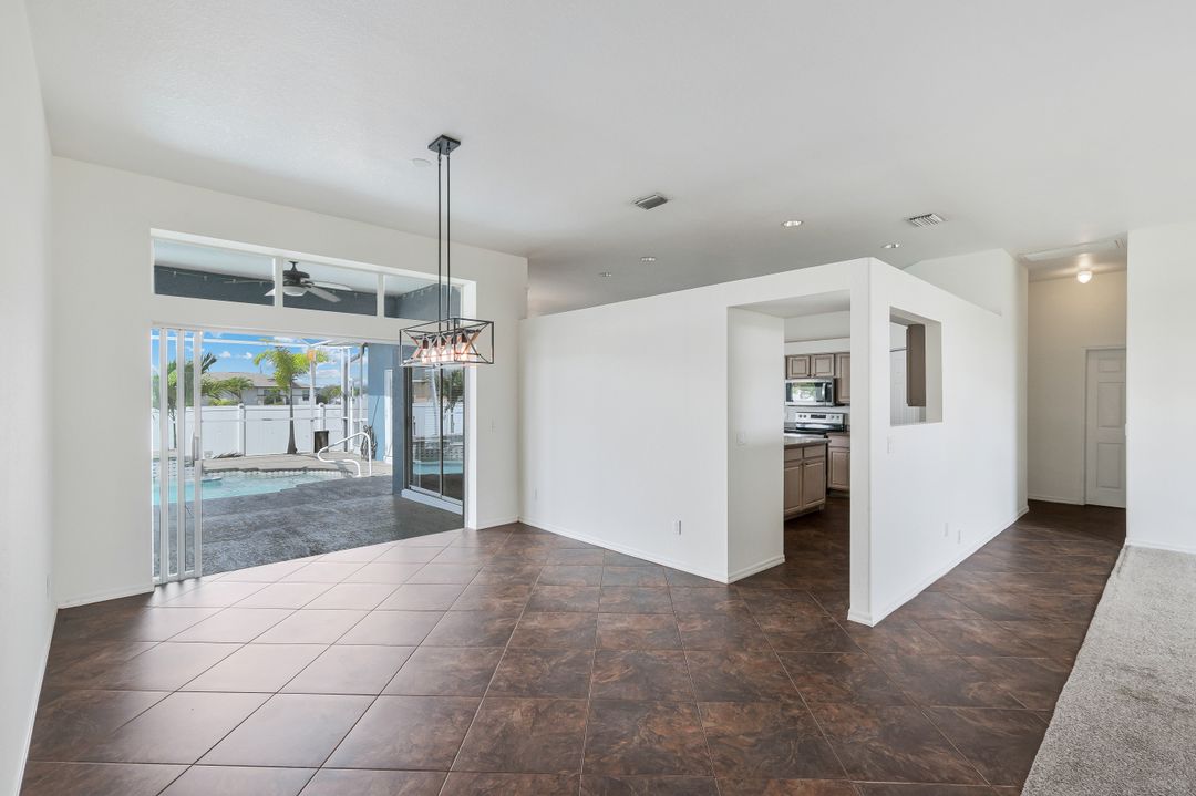 1728 NW 7th Ave, Cape Coral, FL 33993