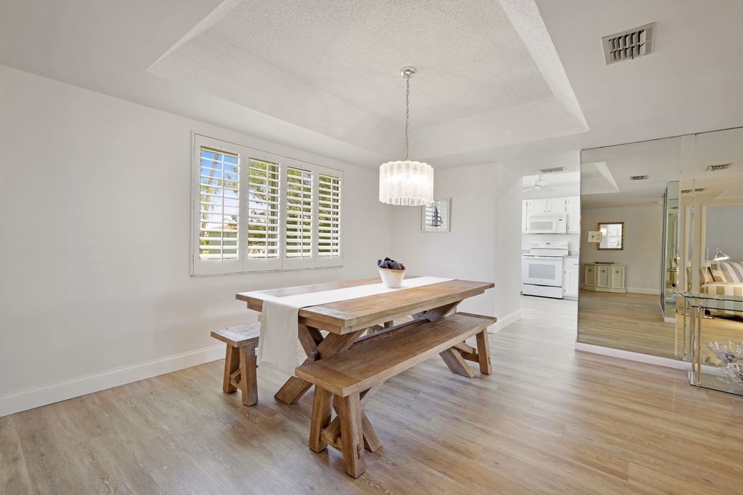 232 Memory Ln #4, Naples, FL 34112