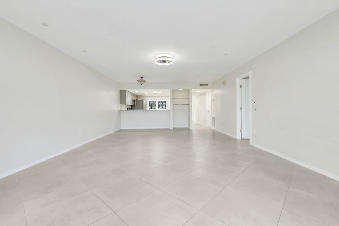 16460 Timberlakes Dr #103, Fort Myers, FL 33908