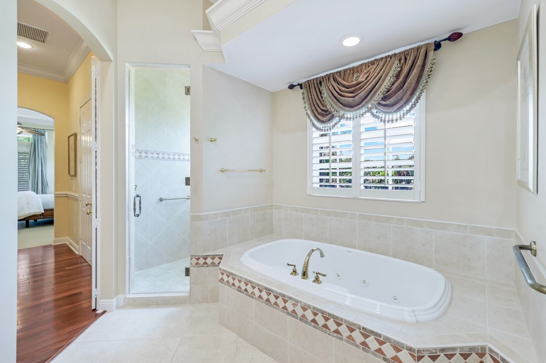 940 Sea Oats Ct, Marco Island, FL 34145