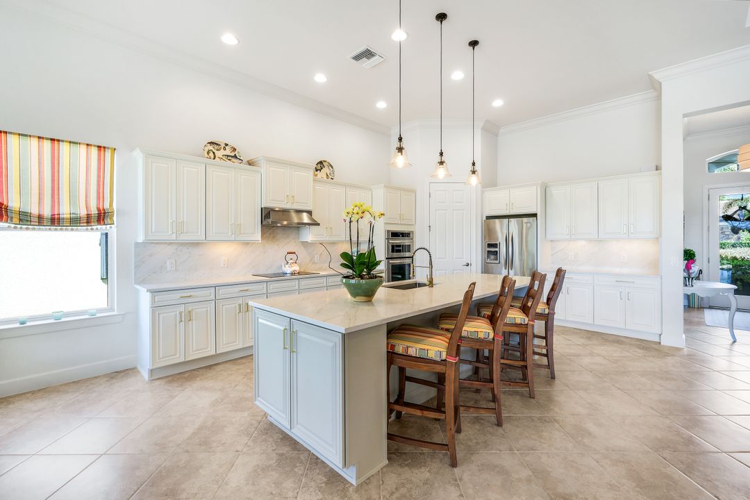 9327 Marble Stone Dr, Naples, FL 34120