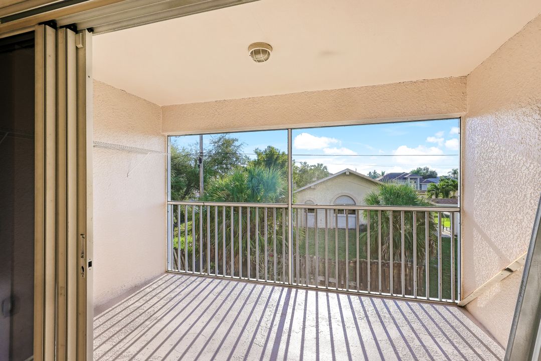 3752 Santa Barbara Blvd #202, Cape Coral, FL 33914